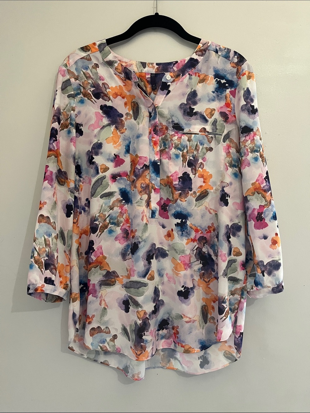 NYDJ Multicolor Watercolor Floral Top White Base size Medium blouse